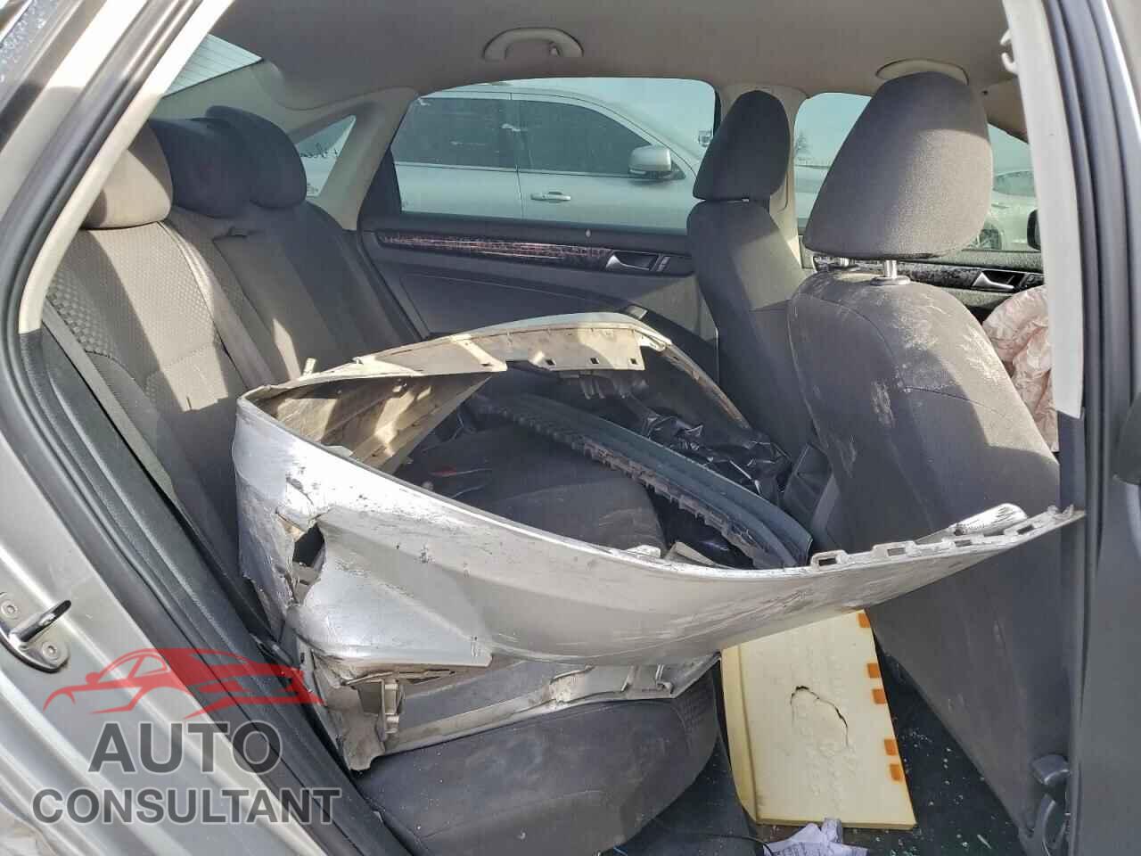 VOLKSWAGEN PASSAT 2013 - 1VWAP7A37DC059873