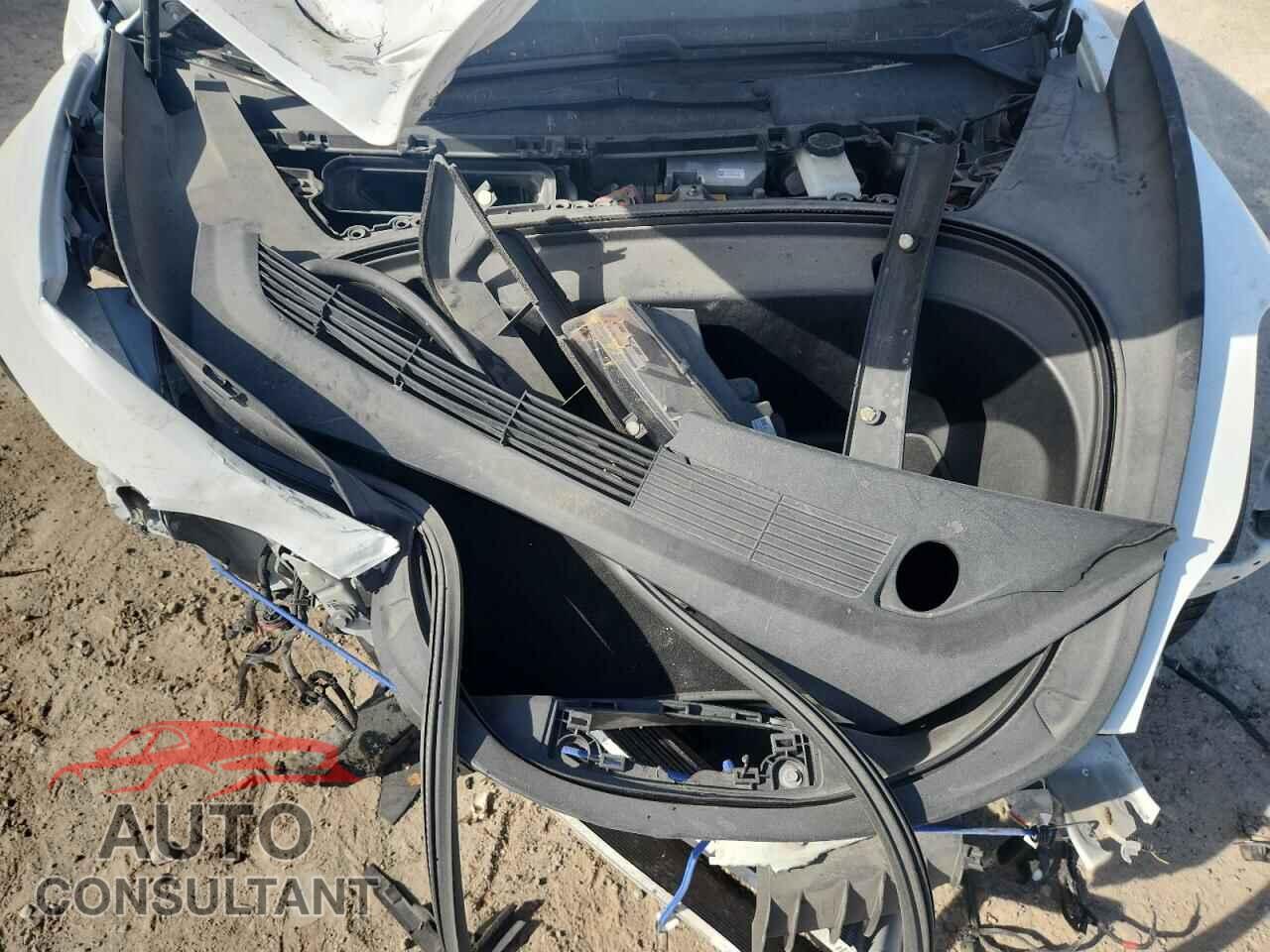 TESLA MODEL 3 2018 - 5YJ3E1EA2JF033171