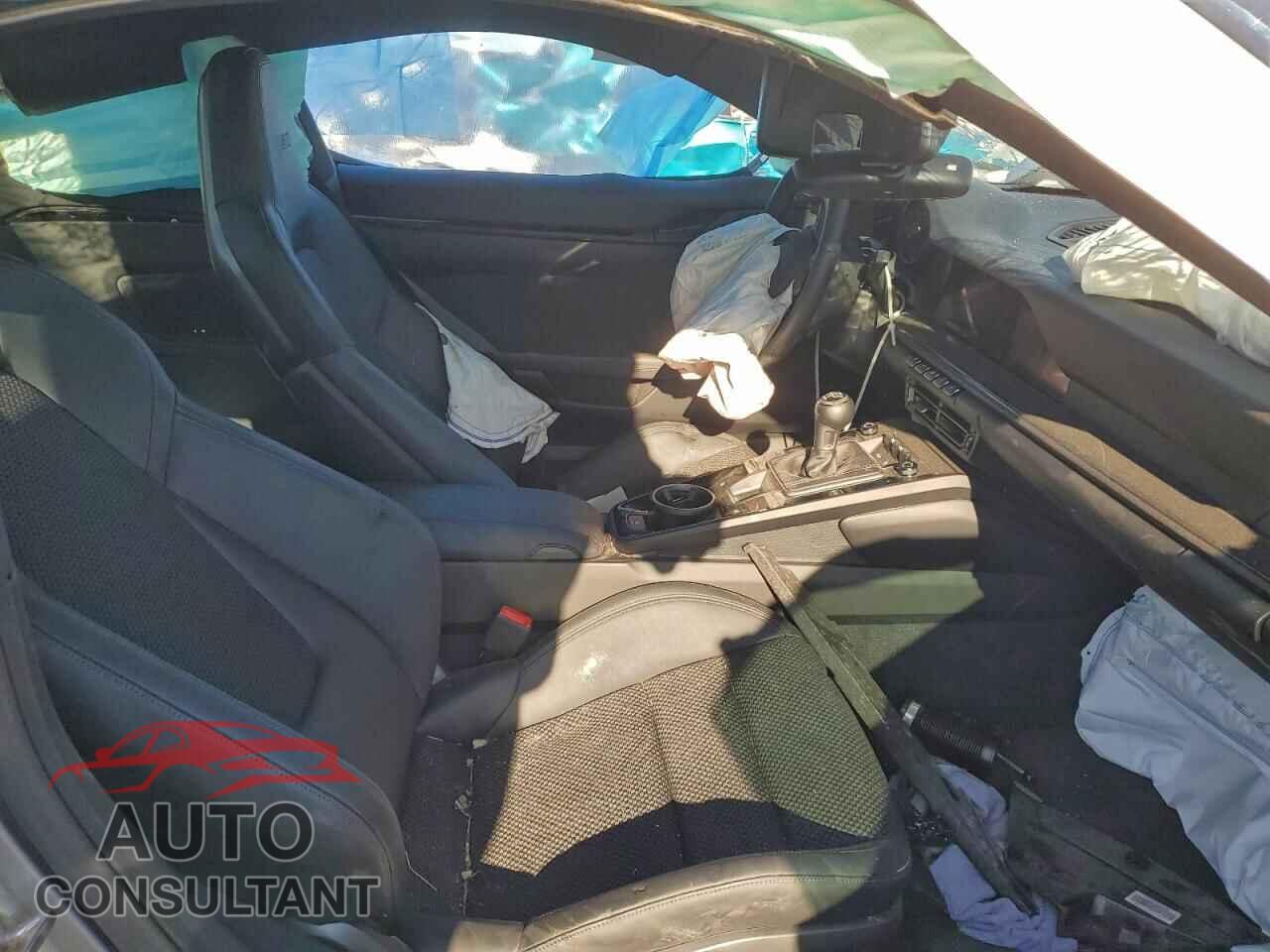 PORSCHE 911 2024 - WP0AA2A9XRS209421