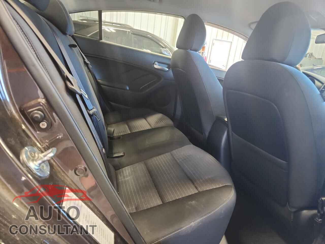 KIA FORTE 2017 - 3KPFL4A78HE048708