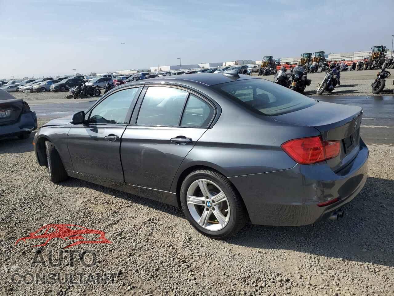 BMW 3 SERIES 2015 - WBA3C1C55FP851922