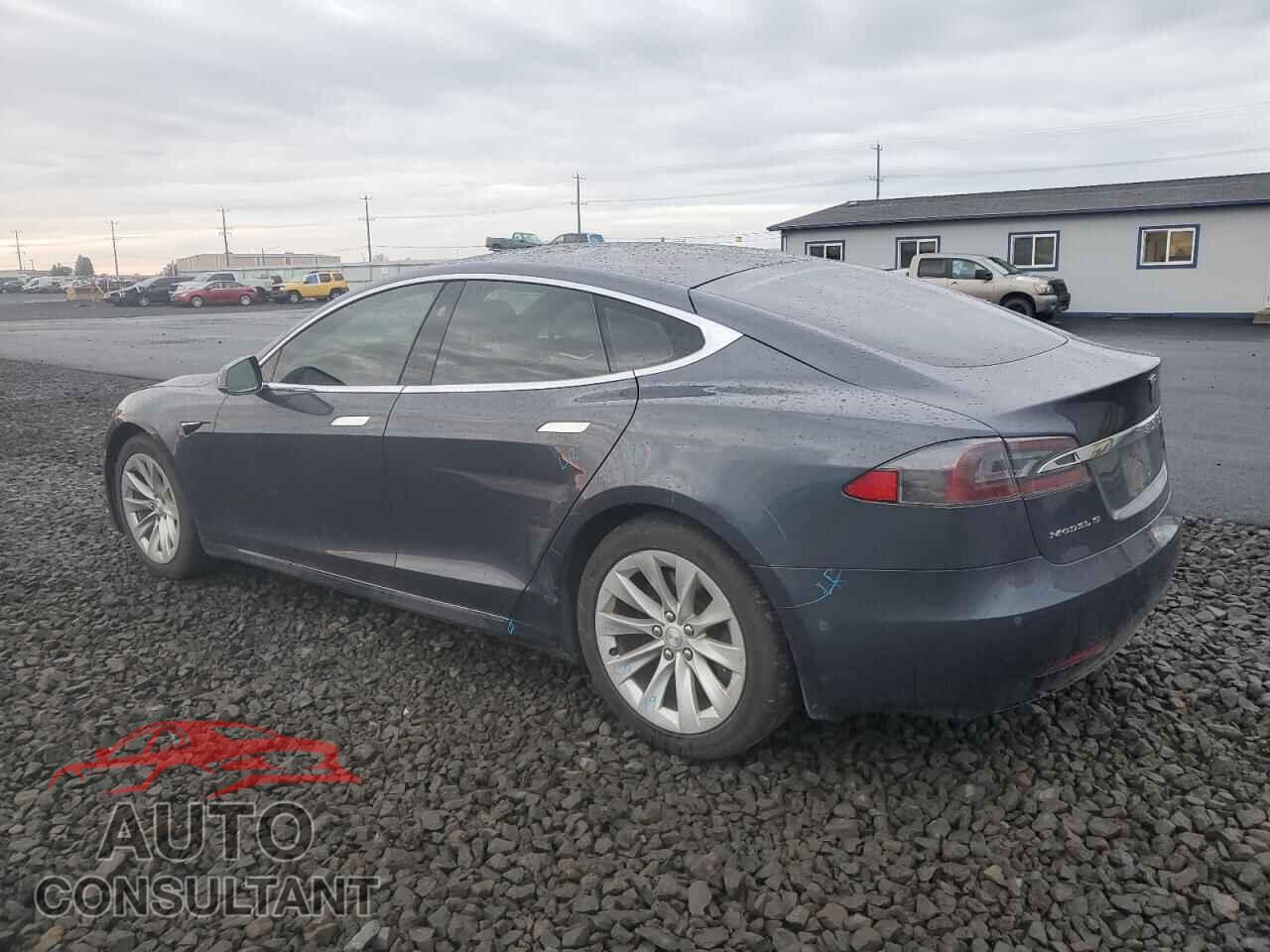 TESLA MODEL S 2017 - 5YJSA1E16HF209625