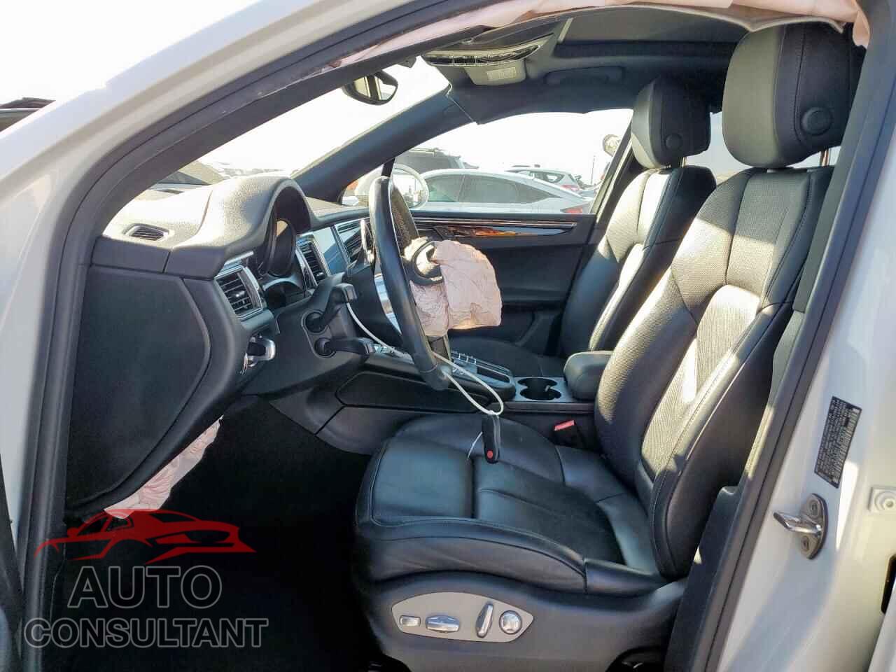 PORSCHE MACAN 2018 - WP1AA2A50JLB19219