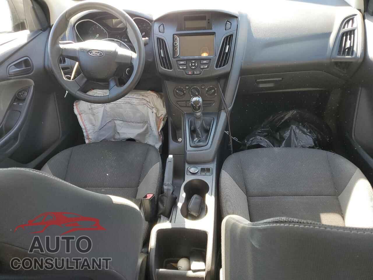 FORD FOCUS 2013 - 1FADP3E22DL282158