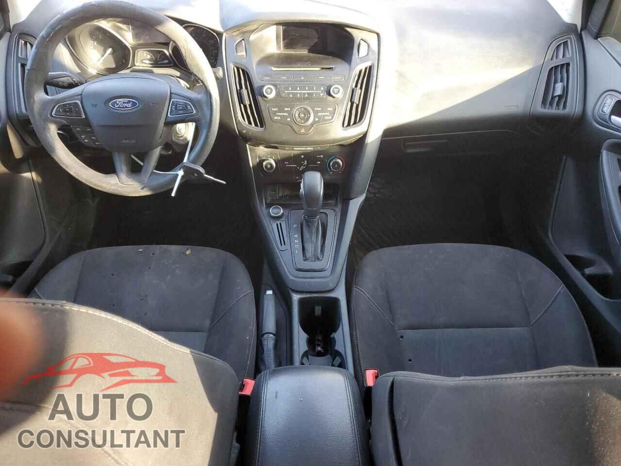 FORD FOCUS 2017 - 1FADP3F24HL255192