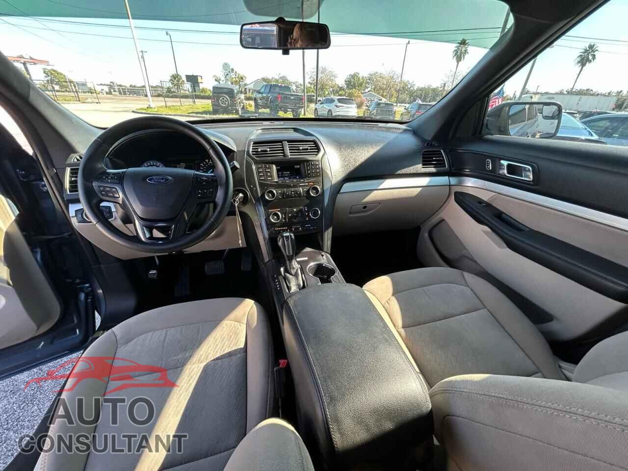 FORD EXPLORER 2018 - 1FM5K7B82JGB15778