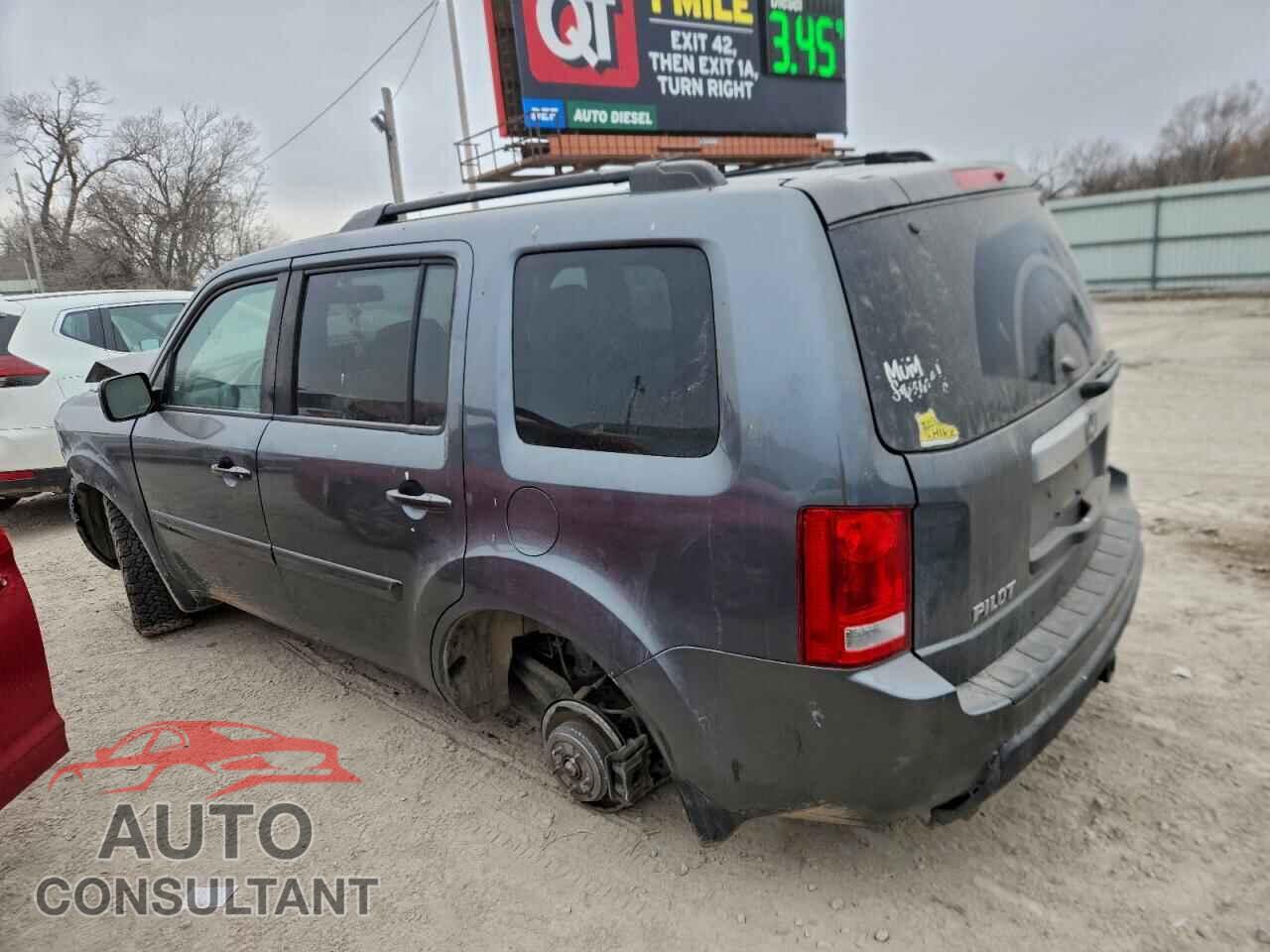 HONDA PILOT 2011 - 5FNYF4H52BB105233