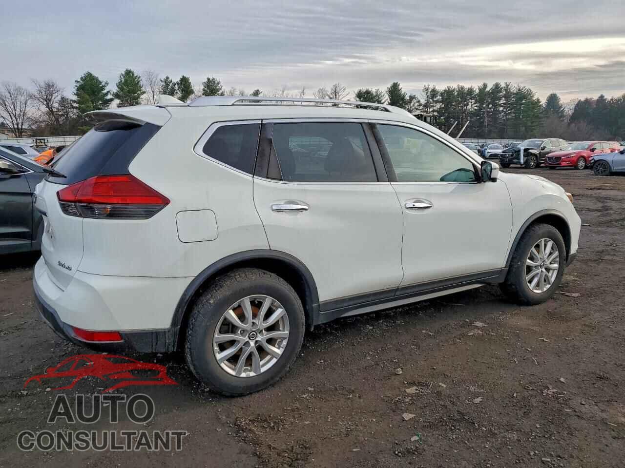 NISSAN ROGUE 2017 - KNMAT2MV2HP518630