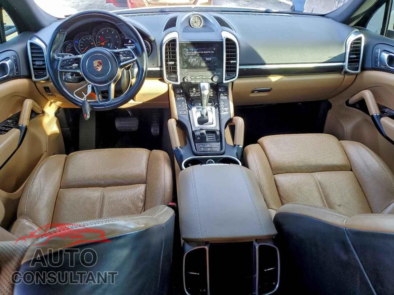 PORSCHE CAYENNE 2017 - WP1AA2A28HKA86119