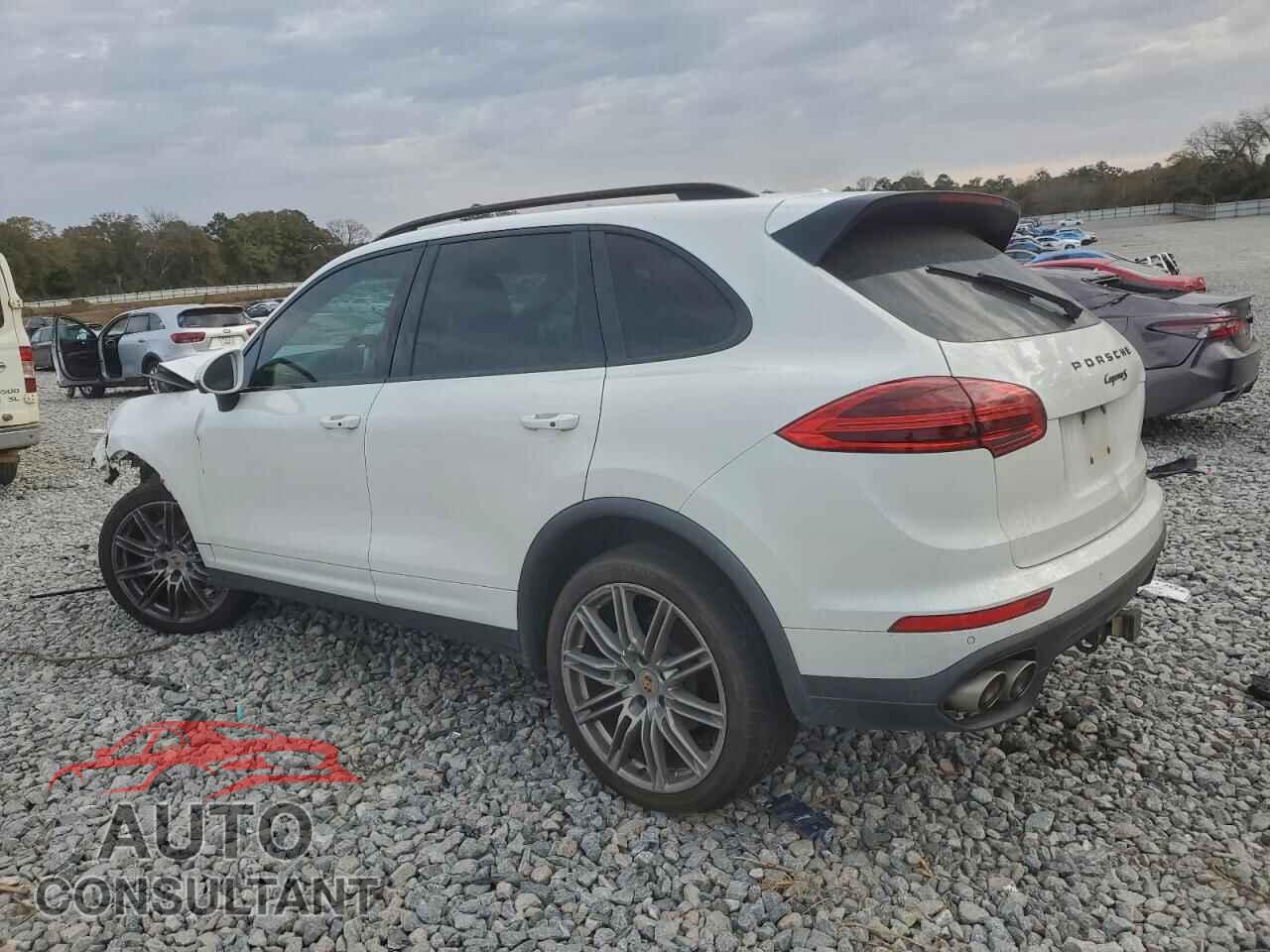 PORSCHE CAYENNE 2017 - WP1AB2A23HLA51205
