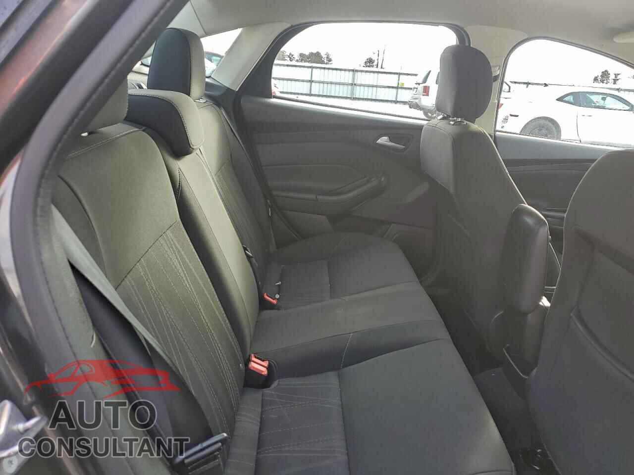 FORD FOCUS 2017 - 1FADP3FE1HL293862