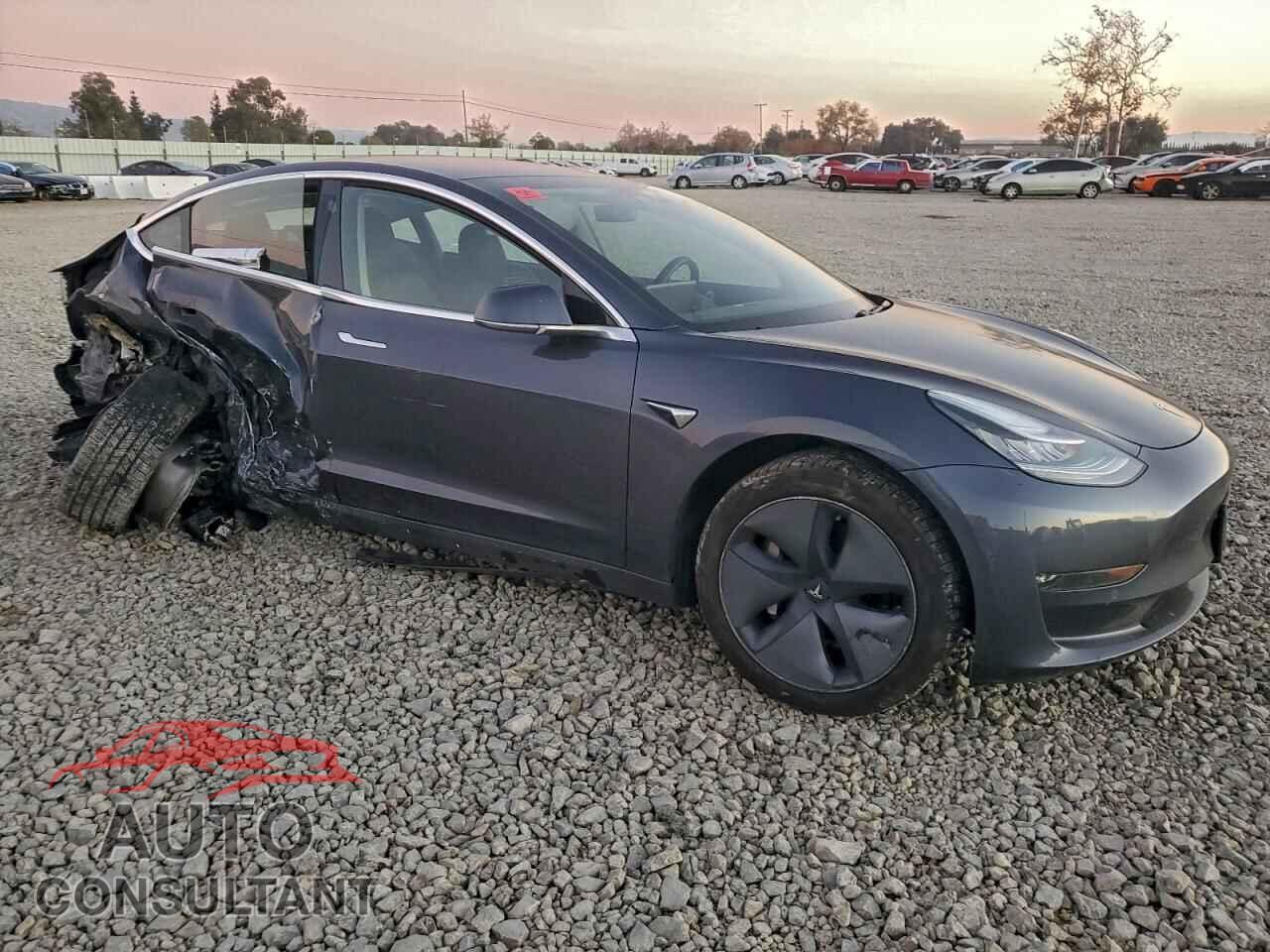 TESLA MODEL 3 2018 - 5YJ3E1EA6JF038423