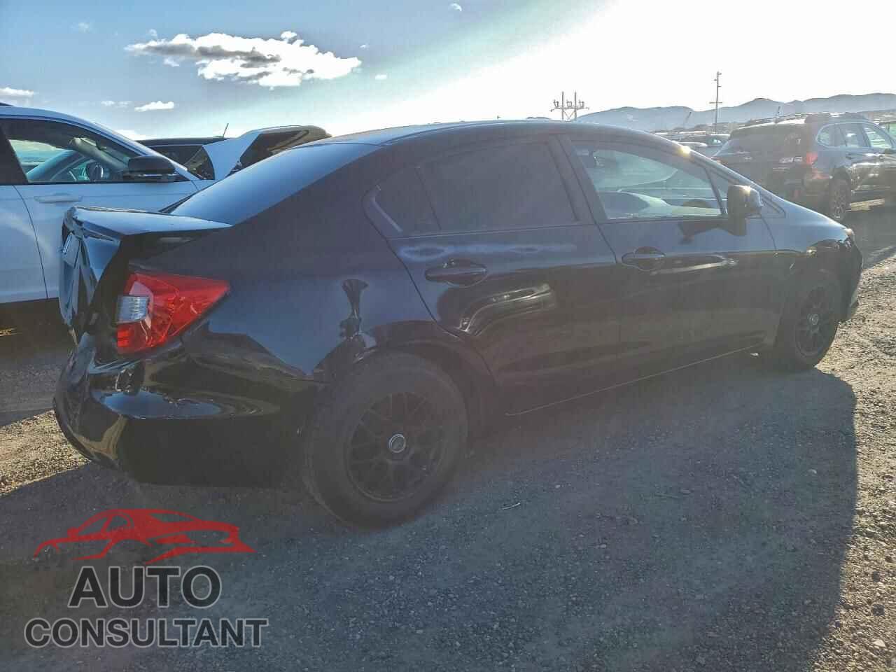 HONDA CIVIC 2012 - 2HGFB2F55CH584223