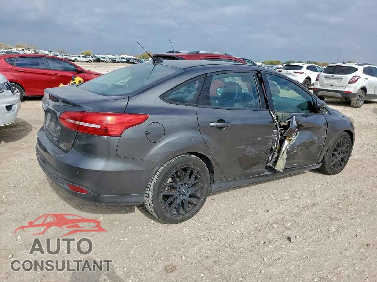 FORD FOCUS 2016 - 1FADP3F23GL286142