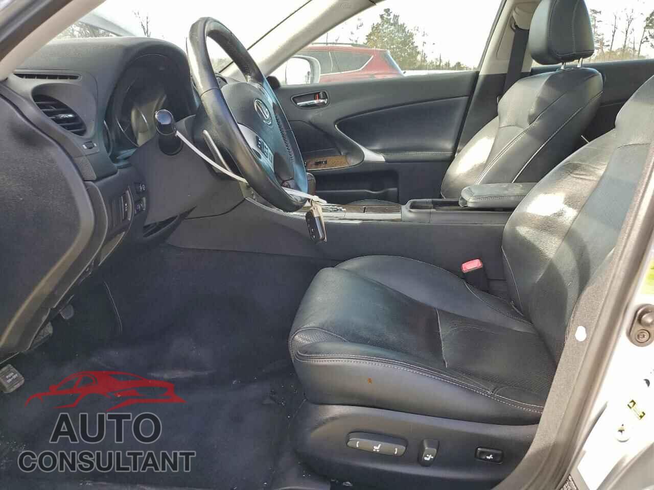 LEXUS IS 2012 - JTHCF5C29C5059673