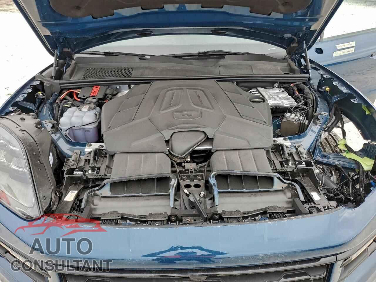 PORSCHE CAYENNE 2025 - WP1AA2AY8SDA04499