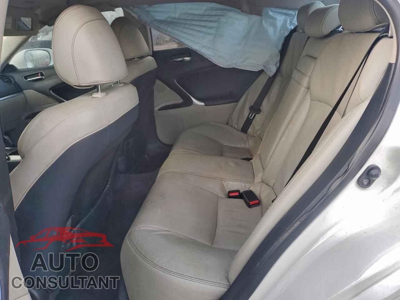 LEXUS IS 2011 - JTHBF5C2XB5140708