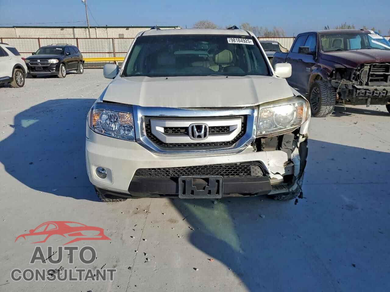 HONDA PILOT 2011 - 5FNYF3H99BB057436