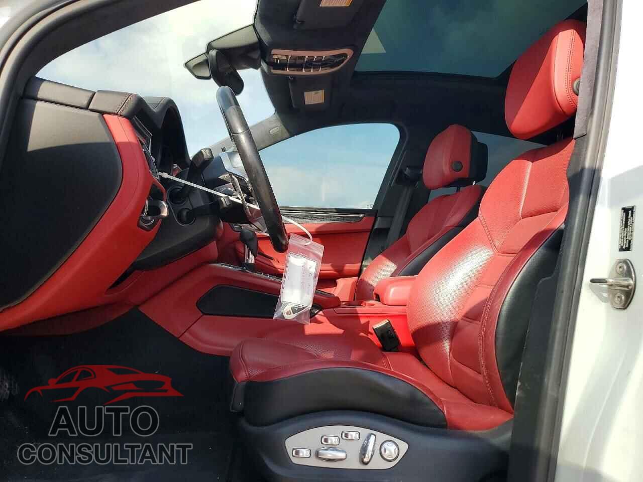 PORSCHE MACAN 2016 - WP1AF2A59GLB90025