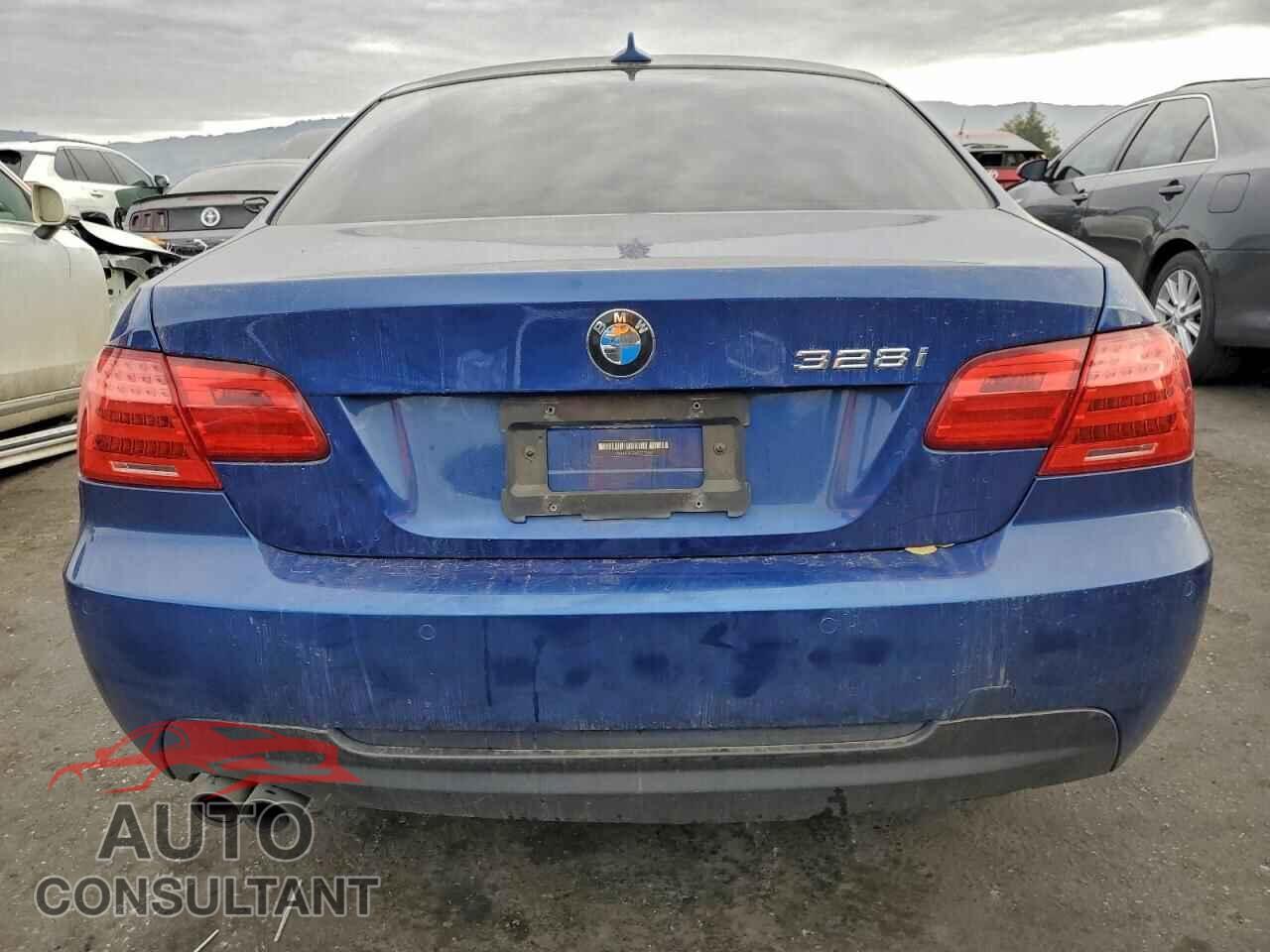 BMW 3 SERIES 2011 - WBAKE5C5XBE573389