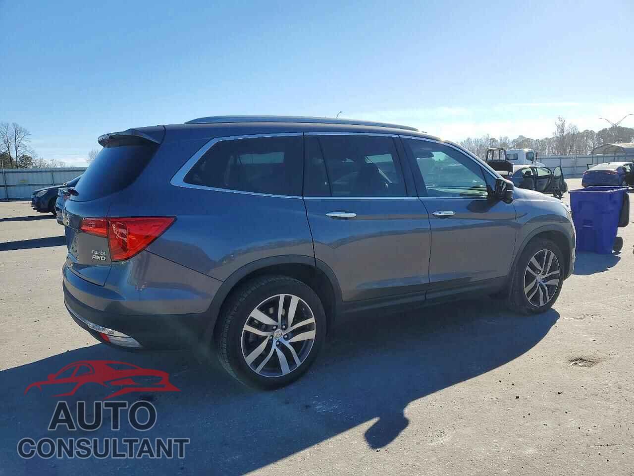HONDA PILOT 2017 - 5FNYF6H98HB012093