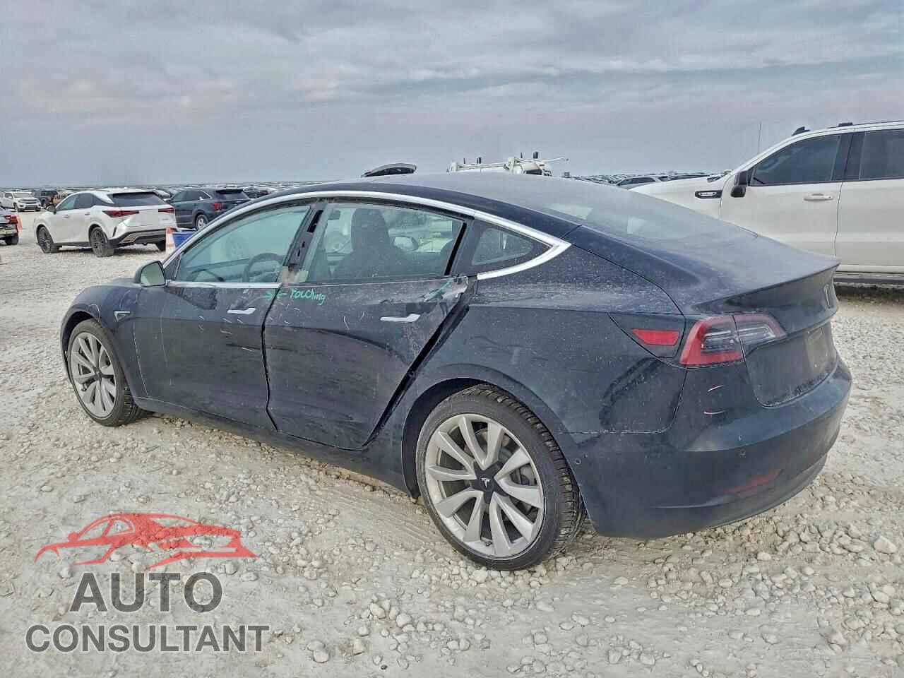 TESLA MODEL 3 2018 - 5YJ3E1EA8JF075862
