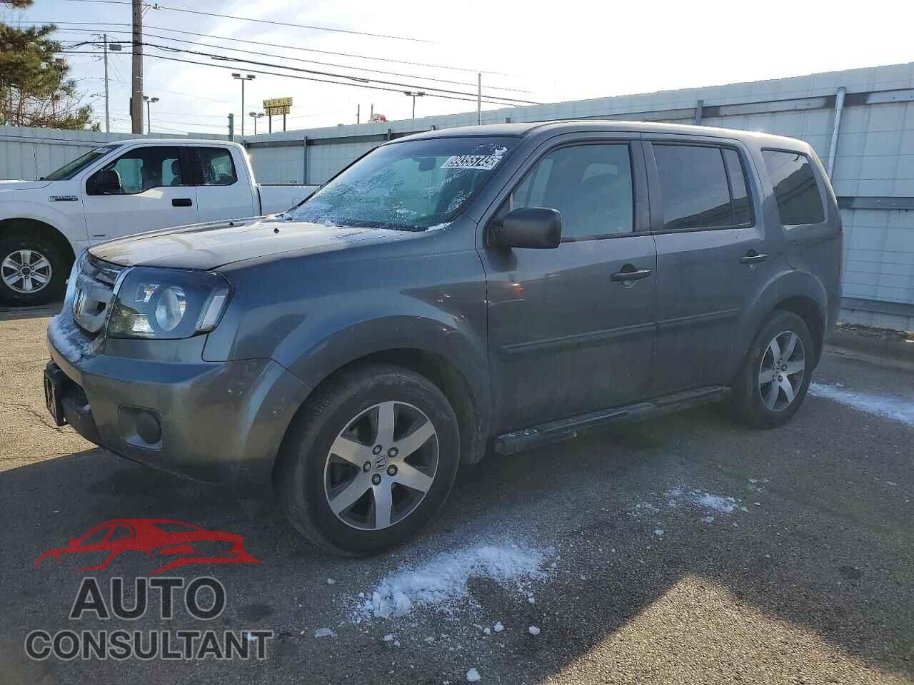HONDA PILOT 2011 - 5FNYF4H2XBB013485