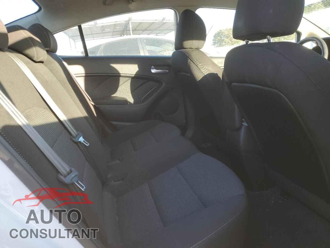 KIA FORTE 2017 - 3KPFK4A78HE142896