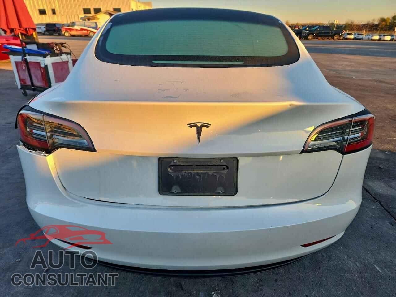 TESLA MODEL 3 2023 - 5YJ3E1EA5PF596756