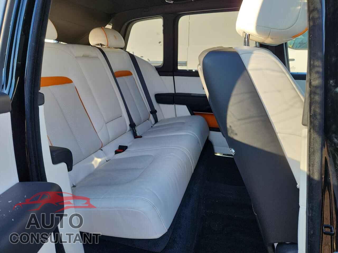 ROLLS-ROYCE CULLINAN 2023 - SLATV4C04PU220401