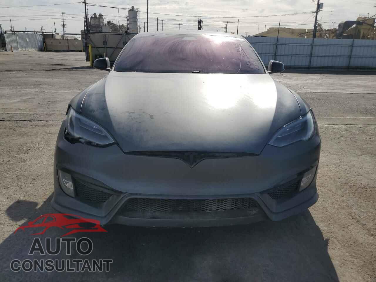 TESLA MODEL S 2018 - 5YJSA1E23JF267660