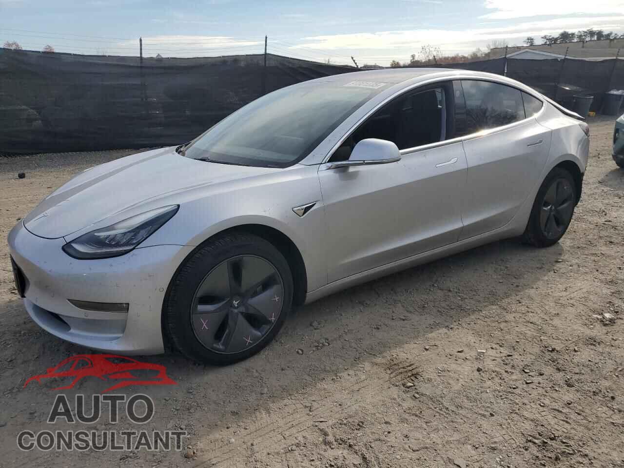 TESLA MODEL 3 2018 - 5YJ3E1EB7JF054476