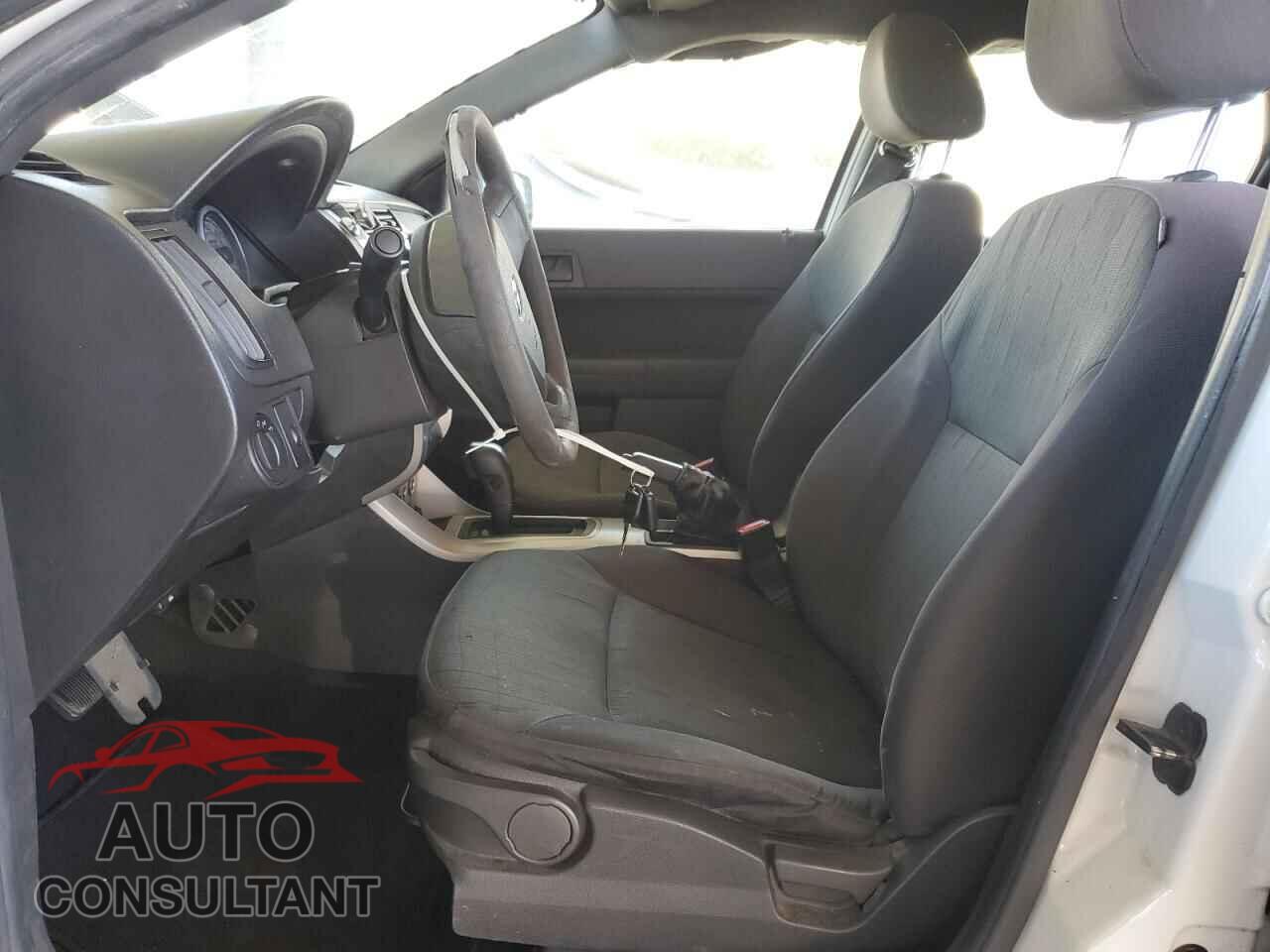 FORD FOCUS 2011 - 1FAHP3FN7BW197919