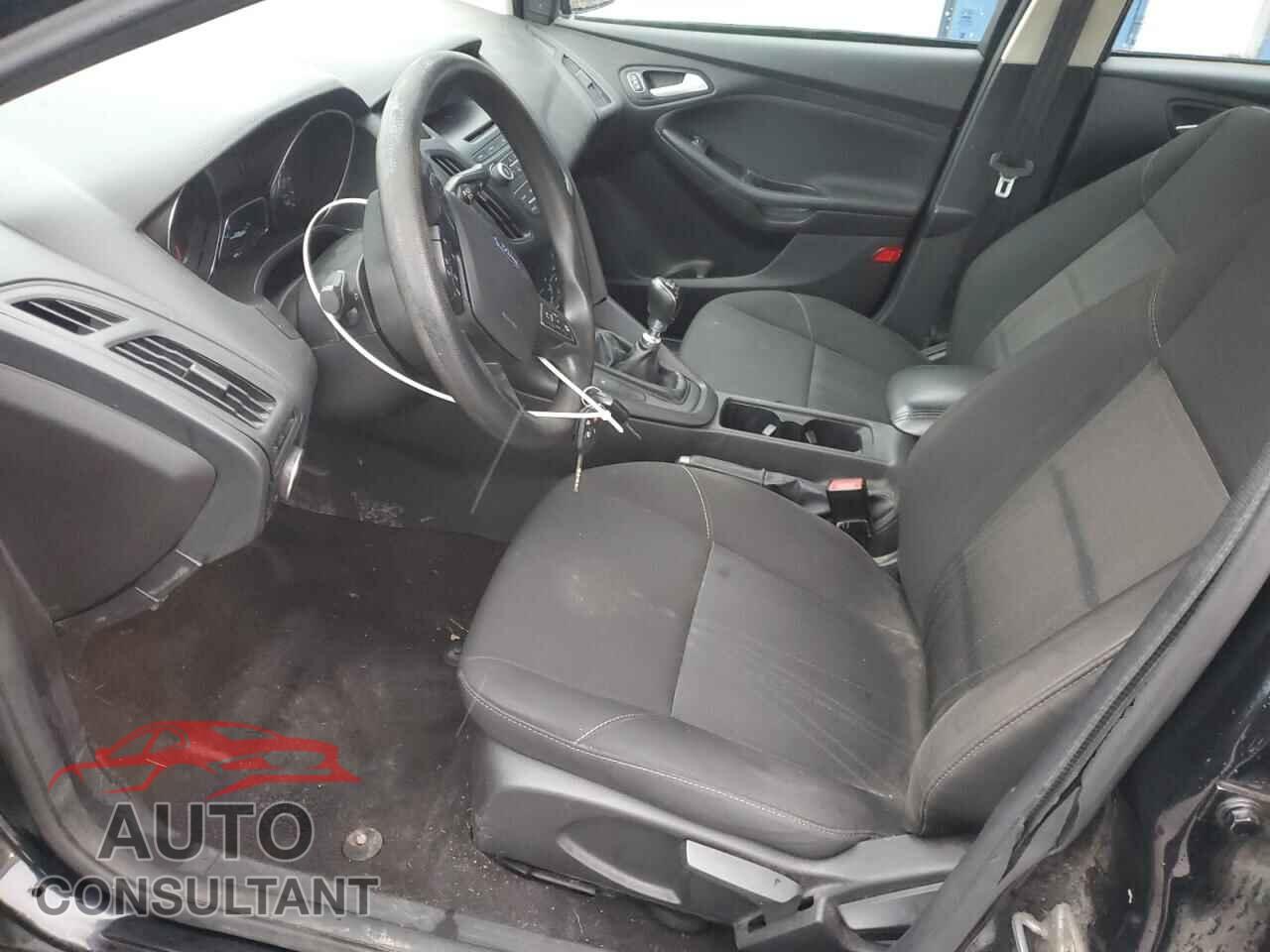 FORD FOCUS 2017 - 1FADP3FE9HL281071