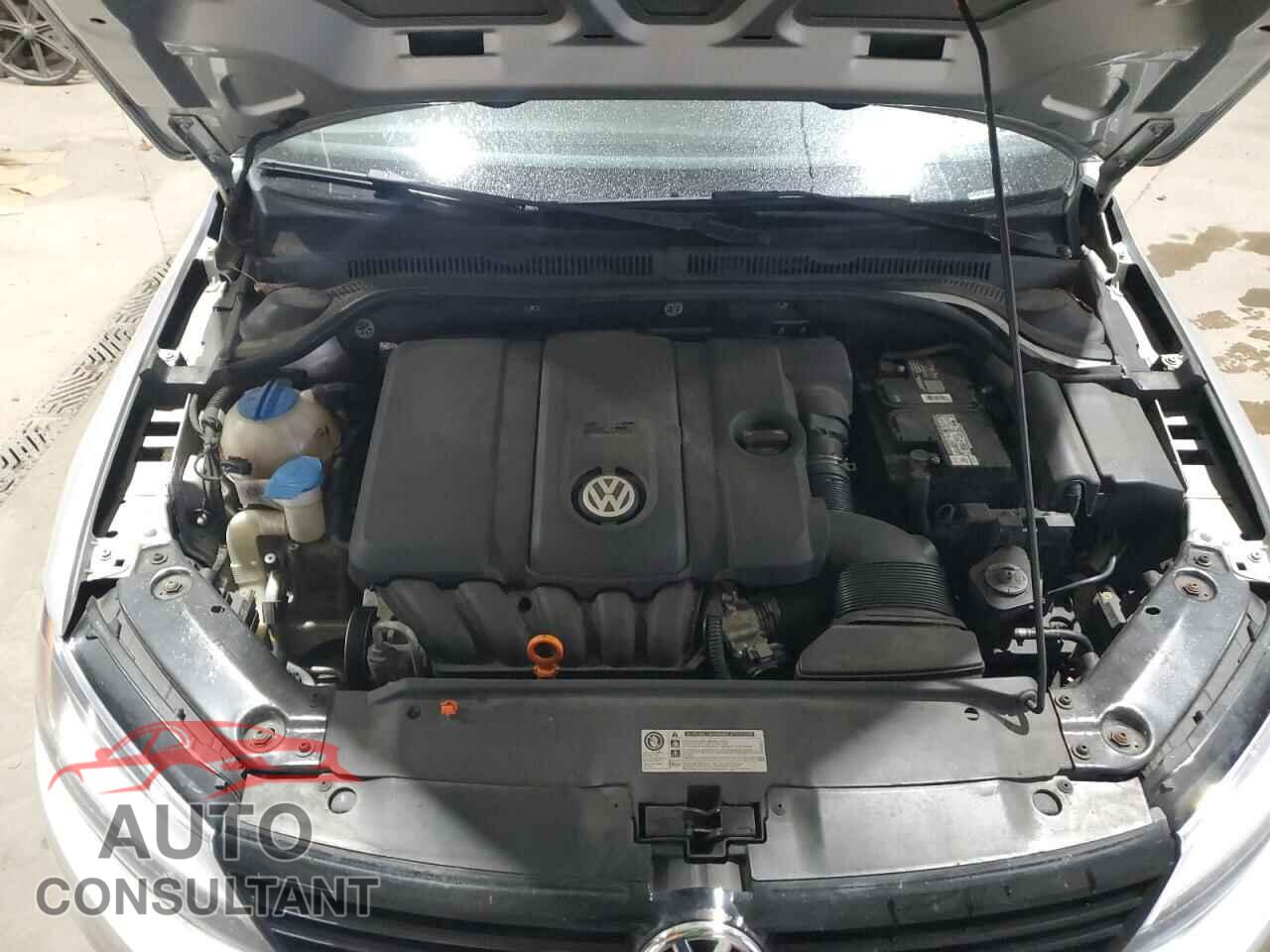 VOLKSWAGEN JETTA 2012 - 3VWDP7AJ2CM023095