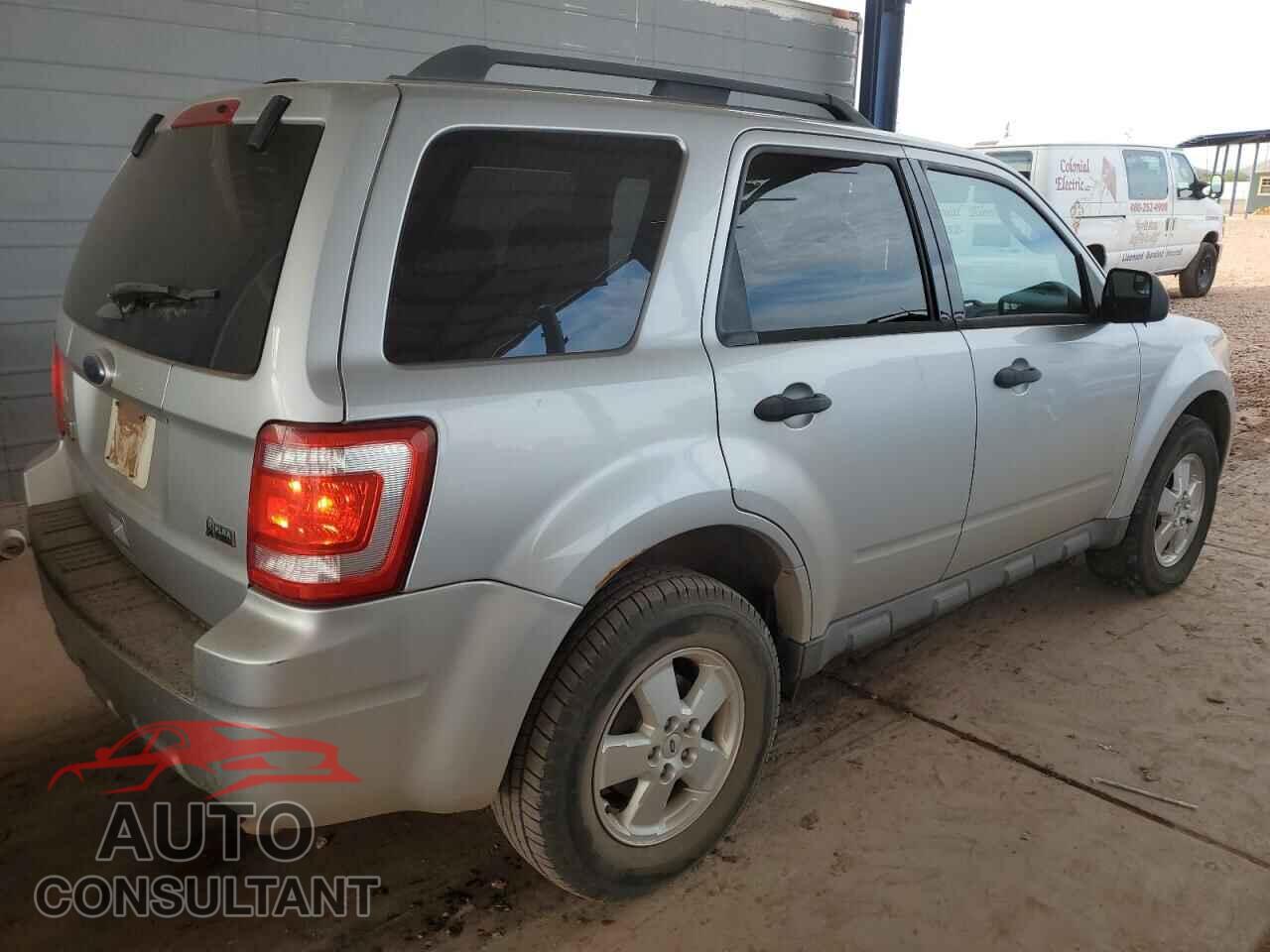 FORD ESCAPE 2011 - 1FMCU9DG7BKB60408