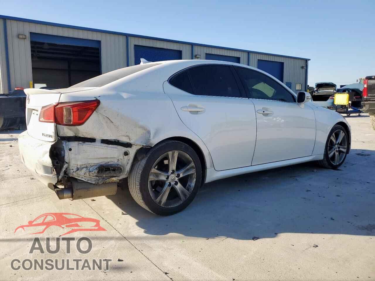 LEXUS IS 2011 - JTHBF5C26B5135053