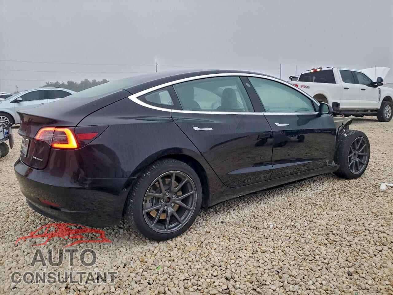 TESLA MODEL 3 2018 - 5YJ3E1EB8JF118864