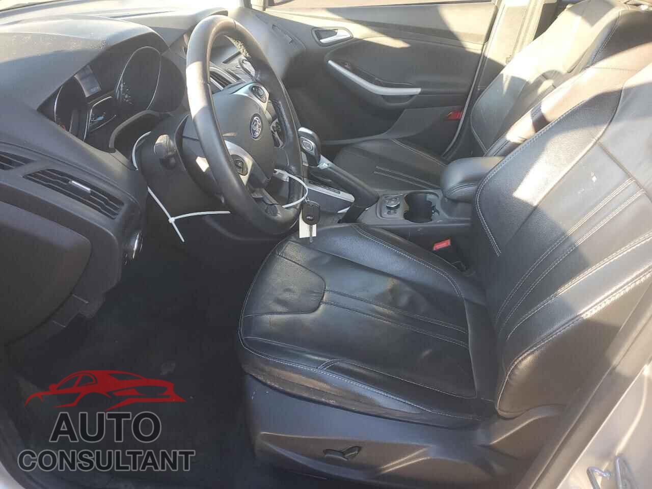 FORD FOCUS 2014 - 1FADP3K21EL409245
