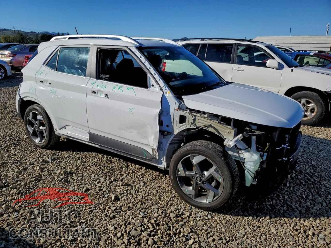 HYUNDAI VENUE 2024 - KMHRC8A39RU329593
