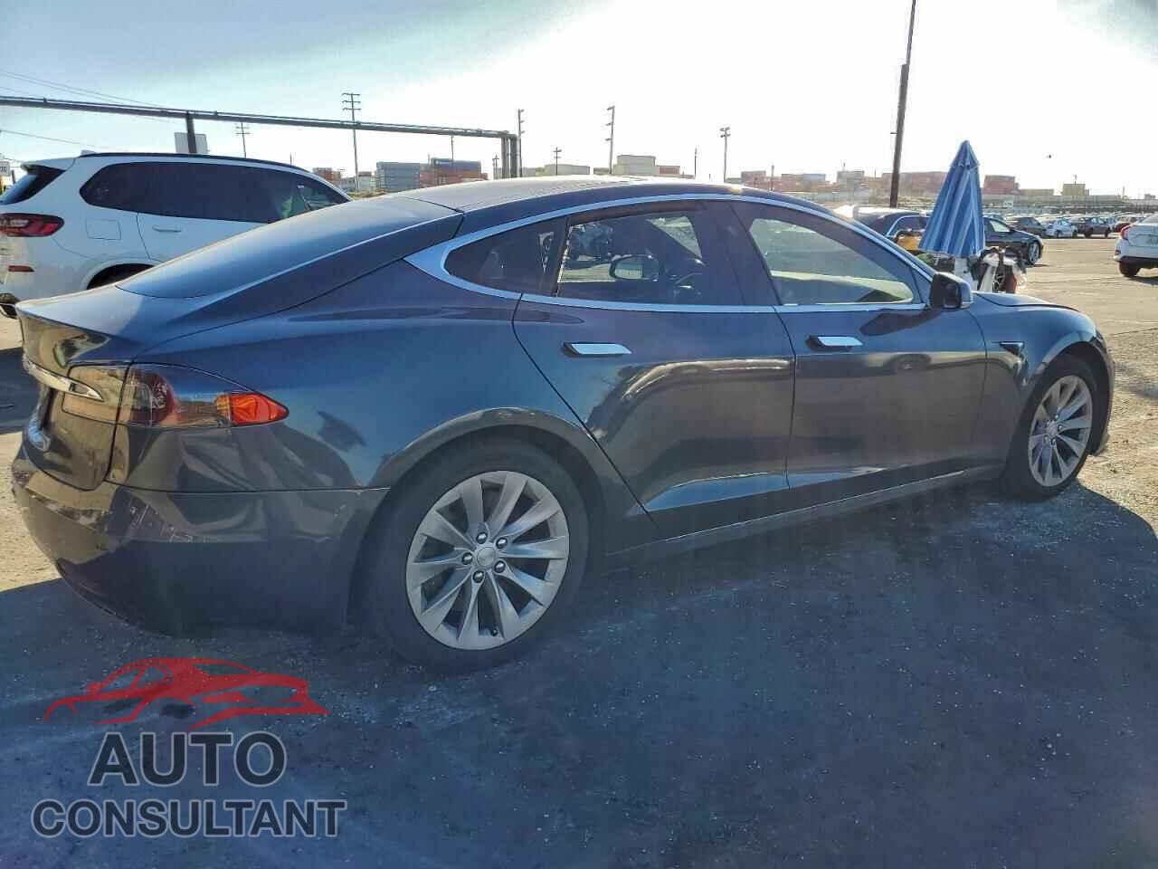 TESLA MODEL S 2018 - 5YJSA1E20JF246121