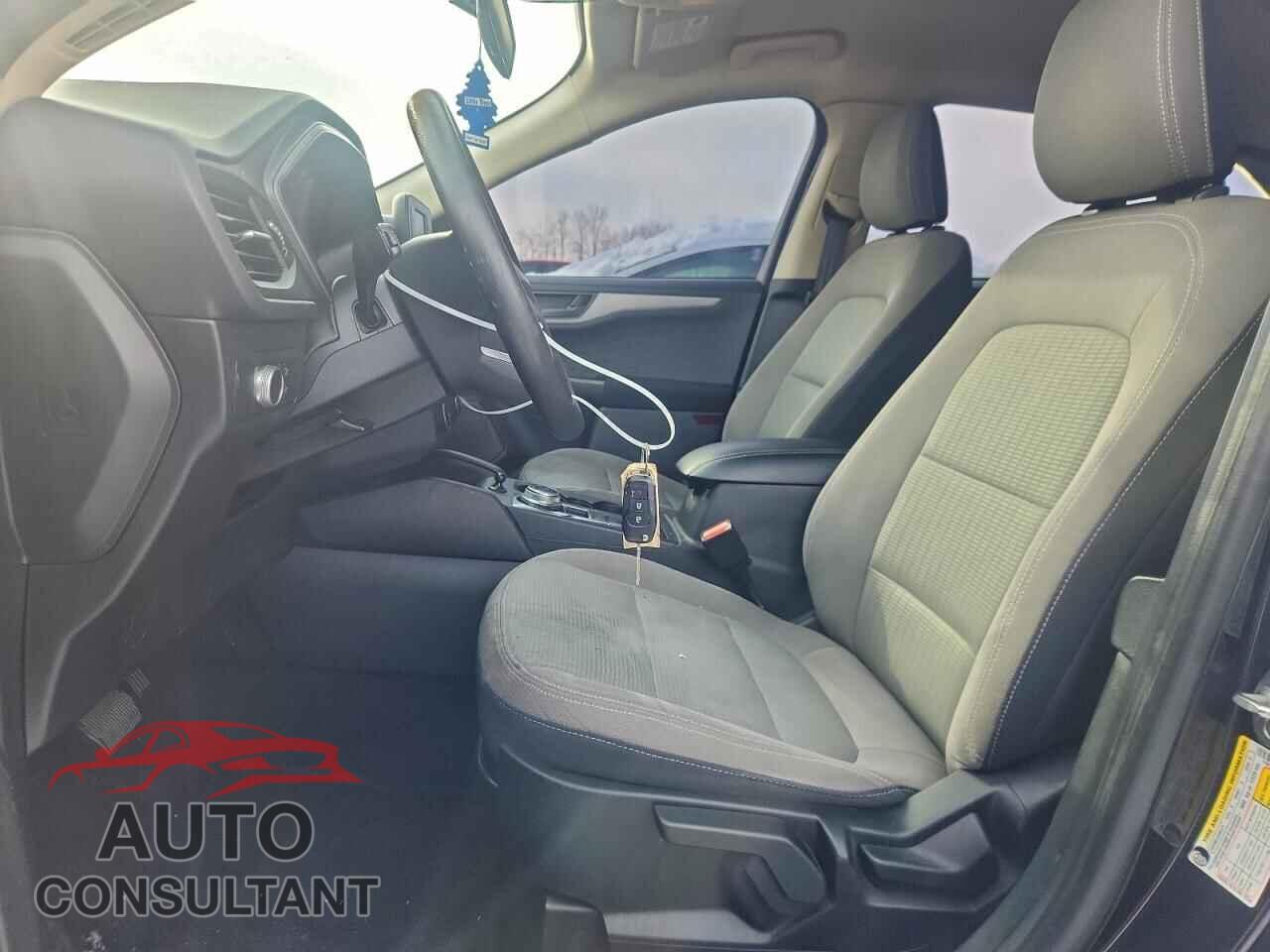 FORD ESCAPE 2020 - 1FMCU0F63LUA04128