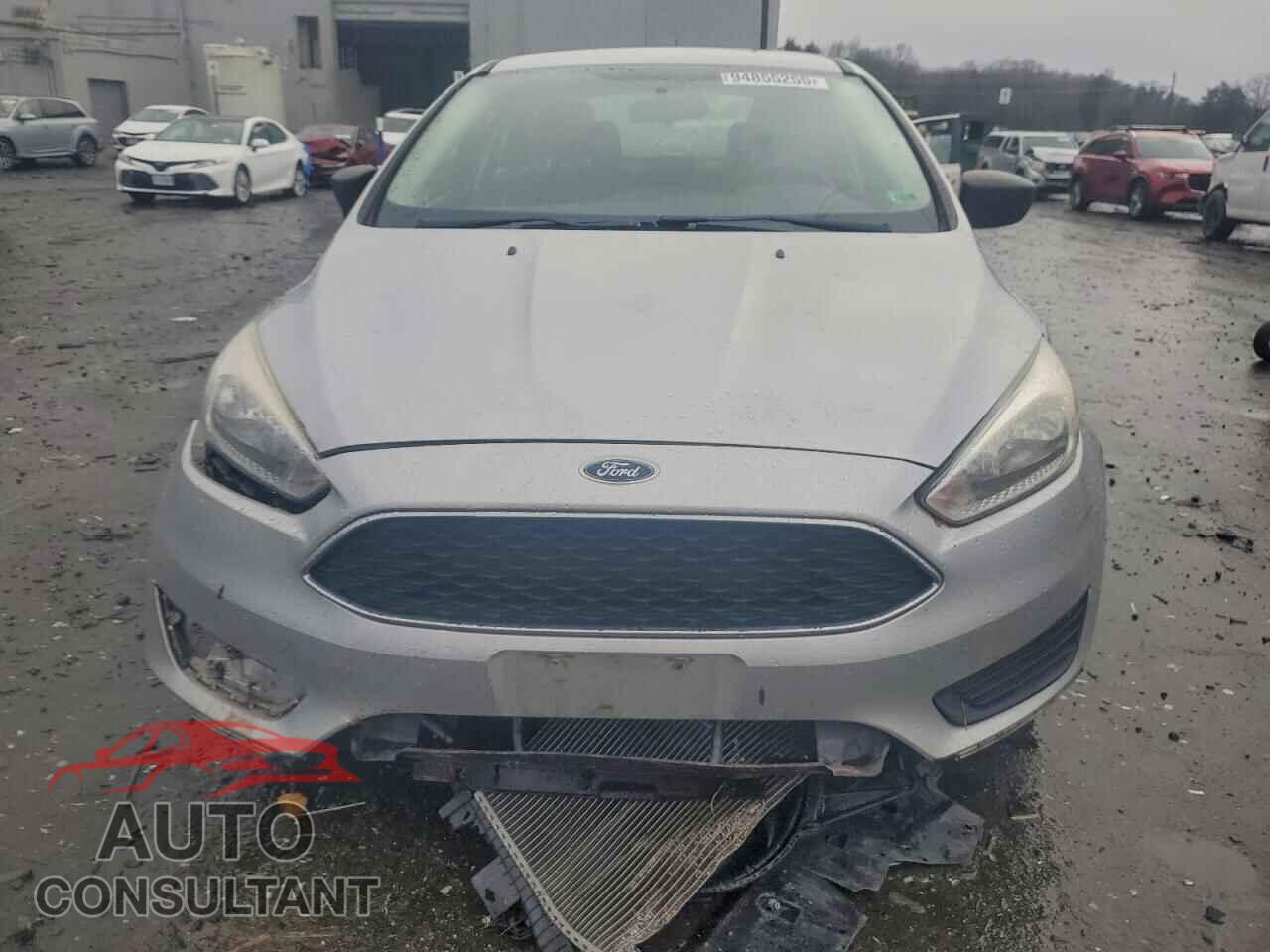 FORD FOCUS 2017 - 1FADP3E20HL316152