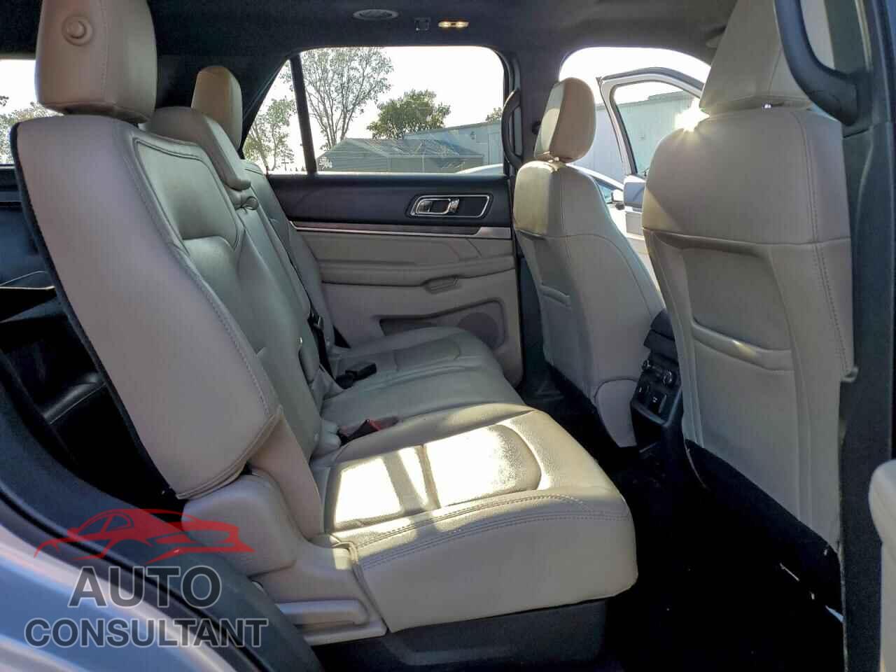 FORD EXPLORER 2018 - 1FM5K8F87JGB45794