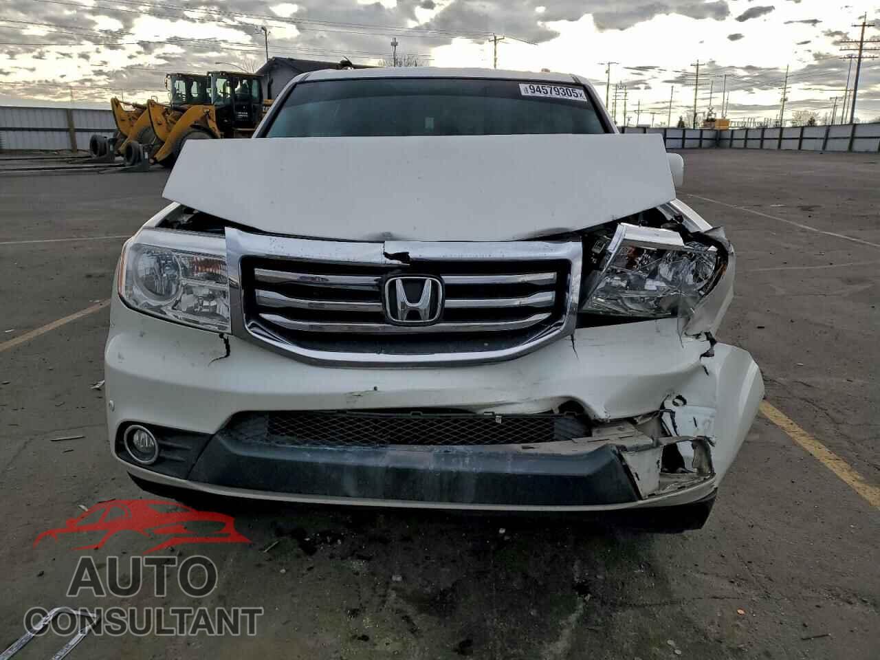 HONDA PILOT 2013 - 5FNYF4H97DB056875
