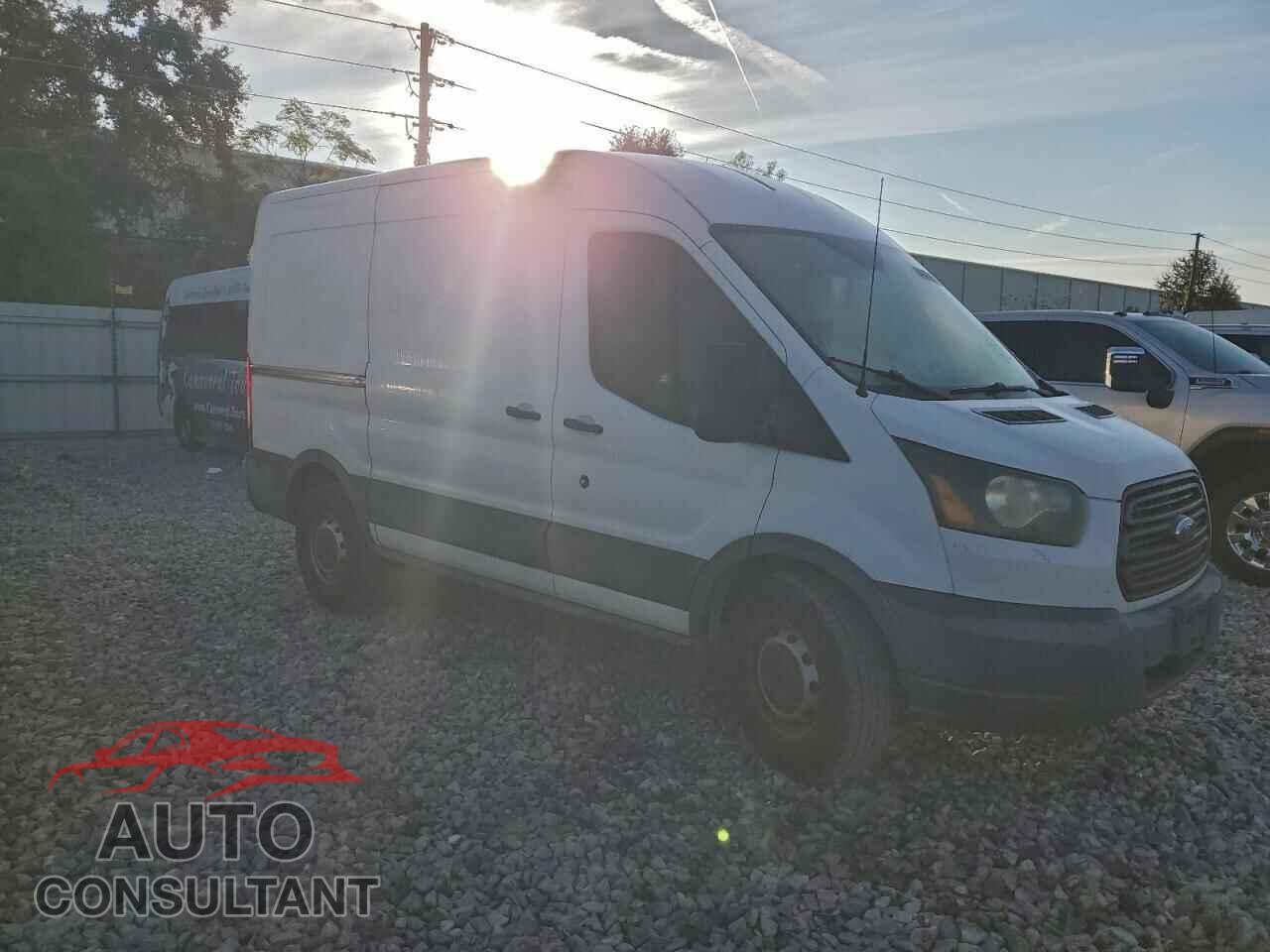FORD TRANSIT 2015 - 1FTYR1CM9FKA29183