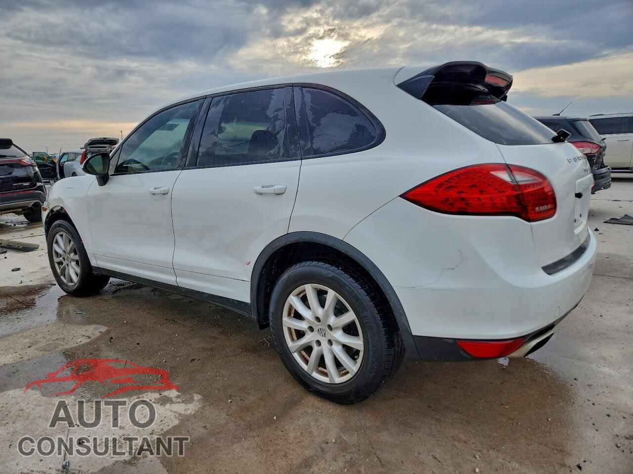 PORSCHE CAYENNE 2012 - WP1AA2A24CLA07158