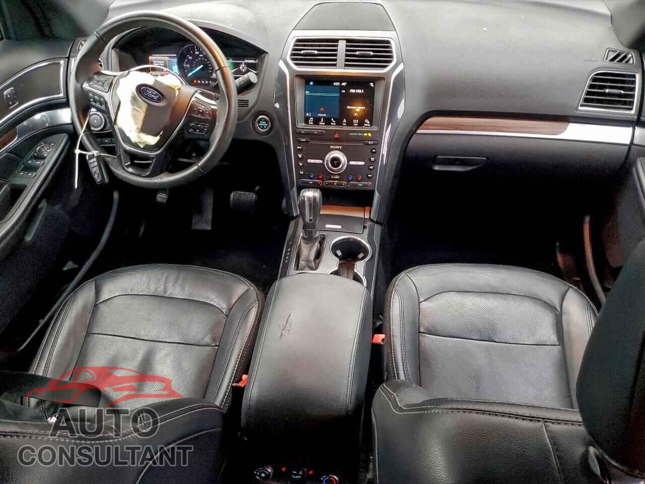 FORD EXPLORER 2019 - 1FM5K7F80KGB48273