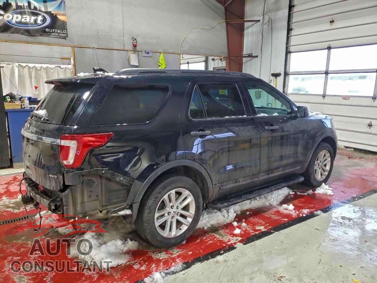 FORD EXPLORER 2017 - 1FM5K8B80HGC65131
