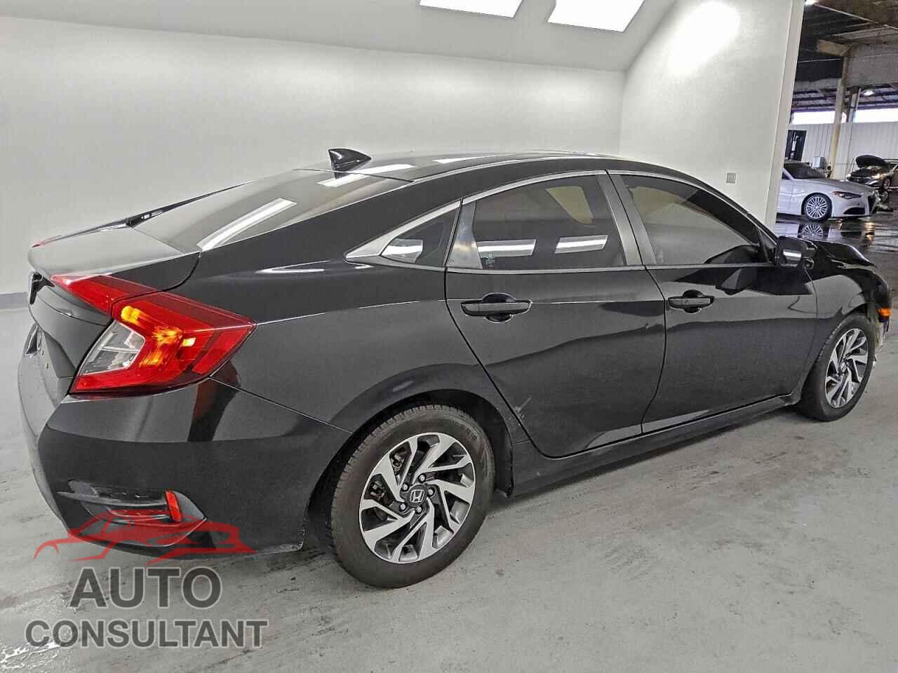 HONDA CIVIC 2017 - 2HGFC2F79HH565325